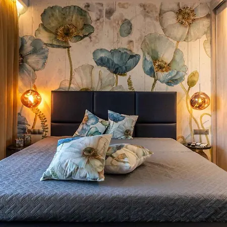 La Reve Luxury Aparthotel